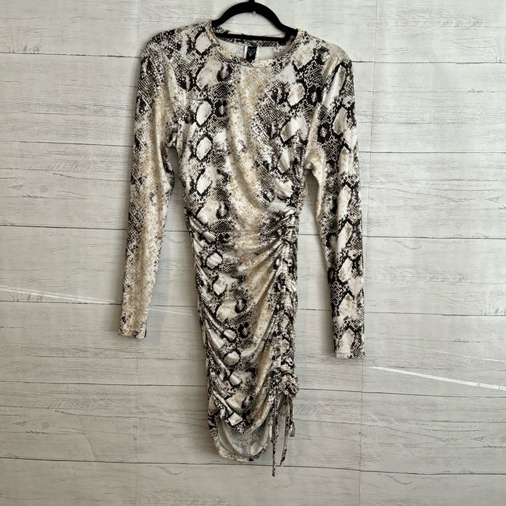 Windsor Snake Print Long Sleeve with Drawstrings | SIZE S